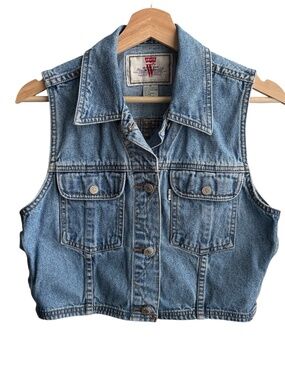 Vintage Levi’s Women’s Denim Vest Size Medium Blue Denim Western Retro 90s